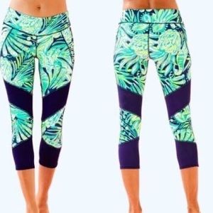 Lilly Pulitzer Theah Weekender Luxletic Leggings, S